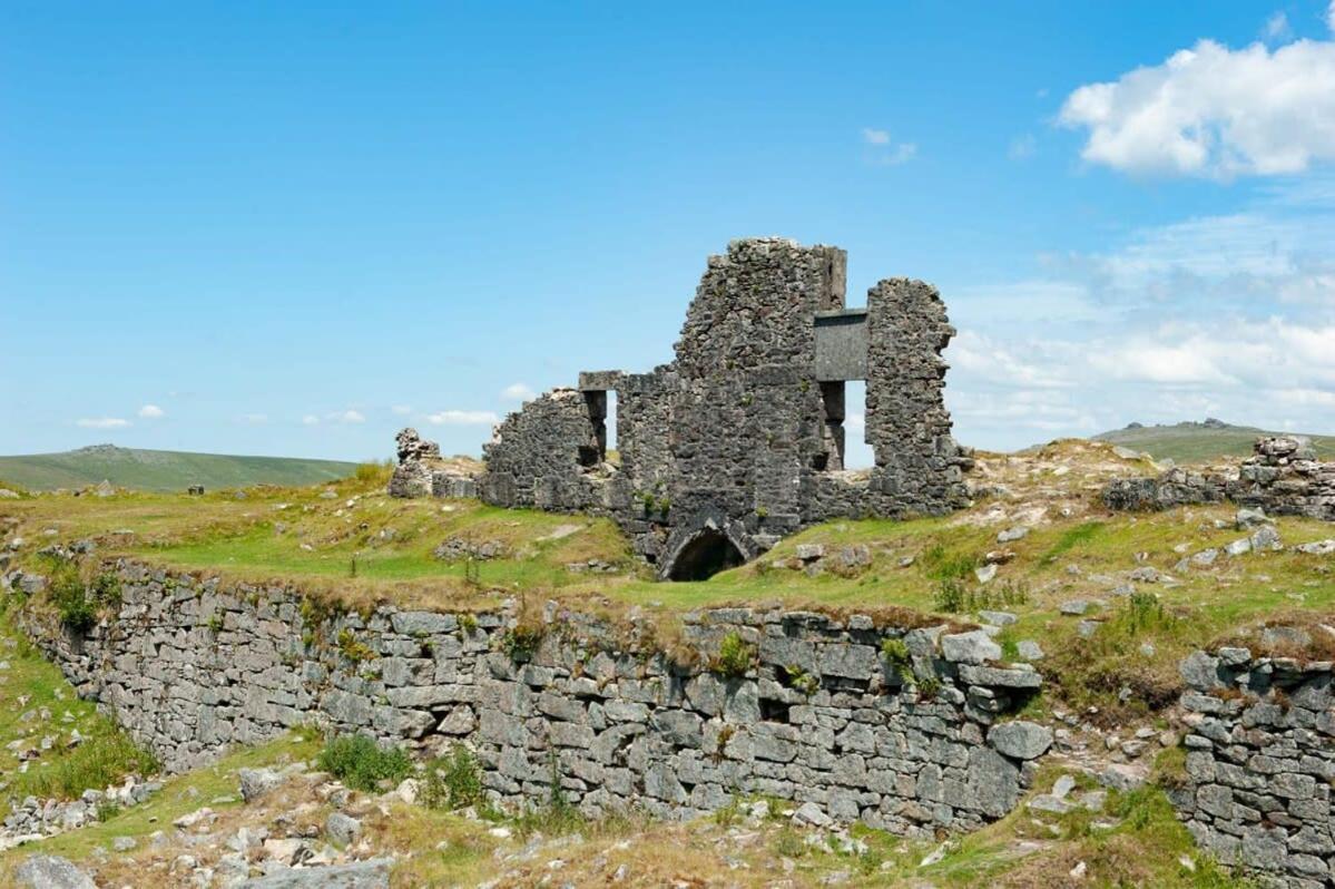 Villa Dartmoor Barn On North Hessary Tor à Yelverton Extérieur photo